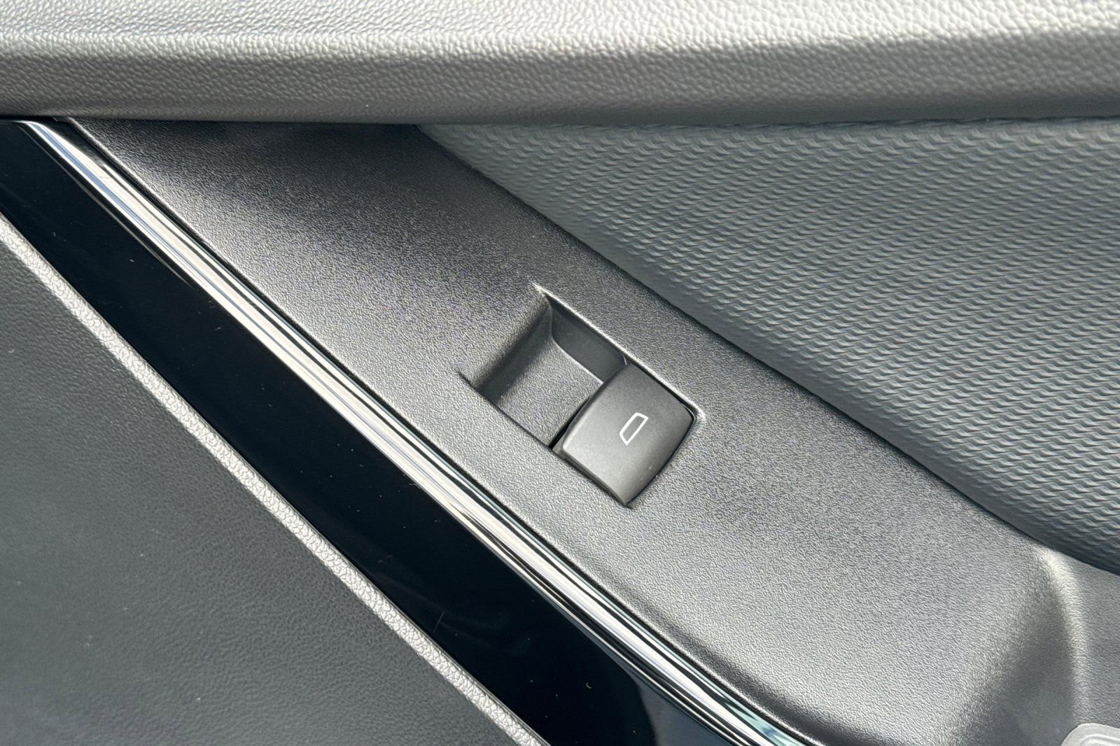 Used 2026 Chevrolet Equinox LT w/ LPO, Floor Liner Package image 22