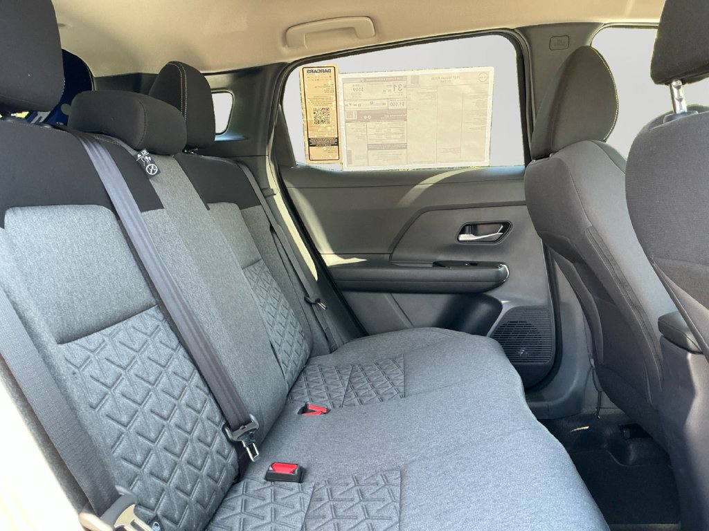 New 2027 Nissan Kicks SV w/ Cold Weather Package FWD image 13