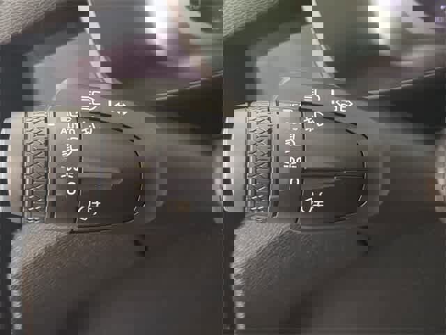 Used 2023 Volvo XC40 Recharge Ultimate w/ Protection Package Premier image 65