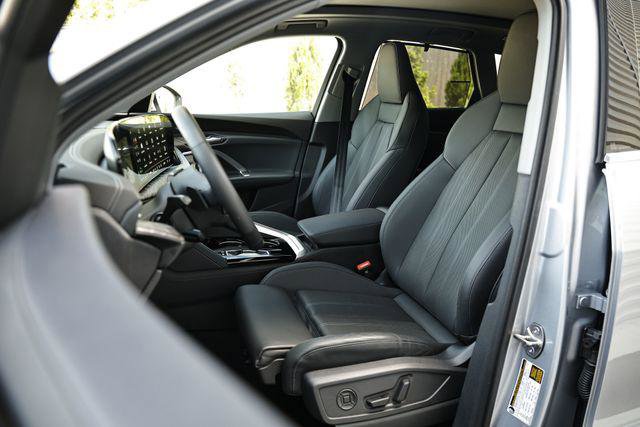 Certified 2025 Audi Q5 Premium Plus w/ Premium Plus image 21