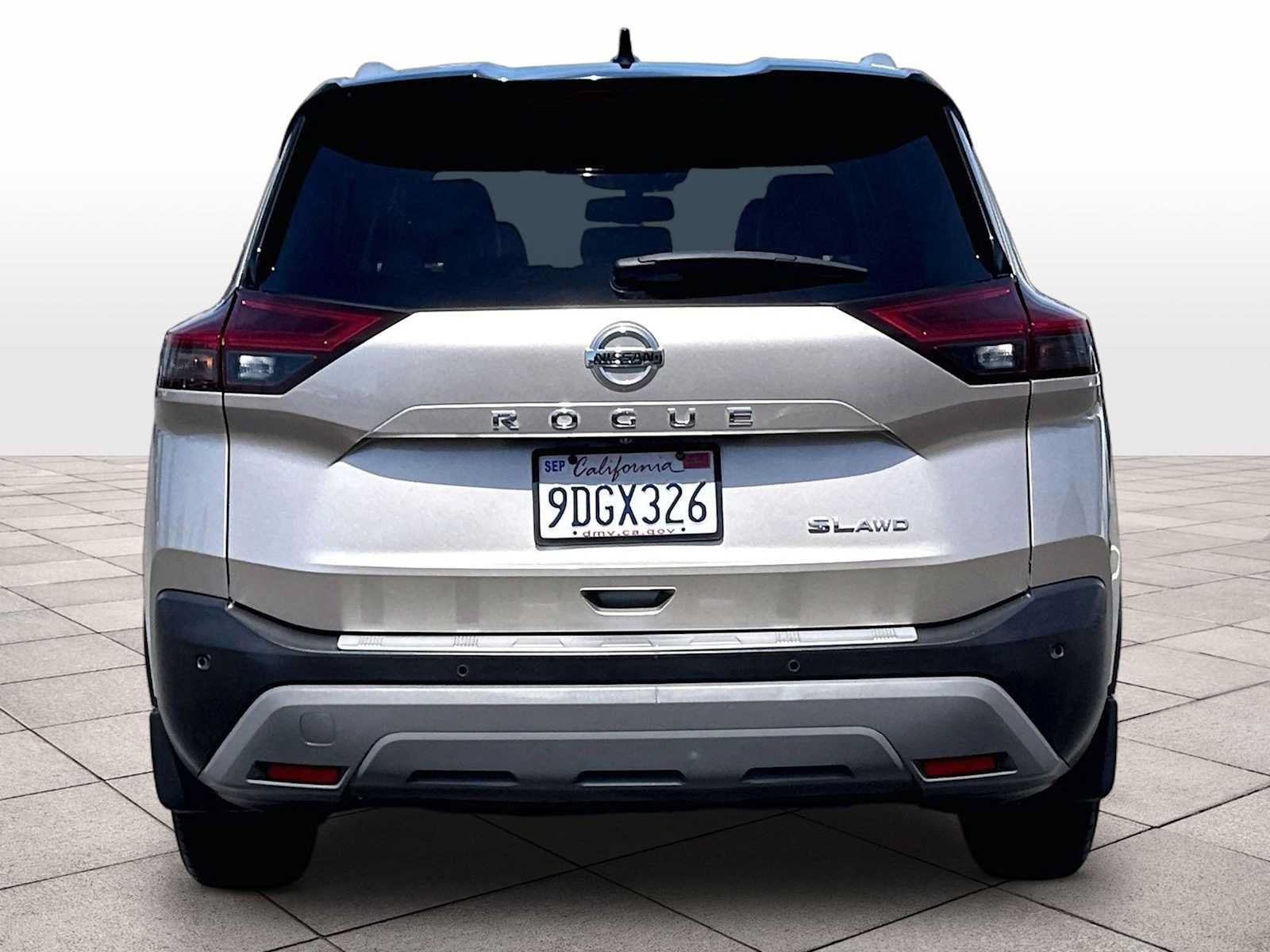 Used 2021 Nissan Rogue SL AWD/4WD image 7