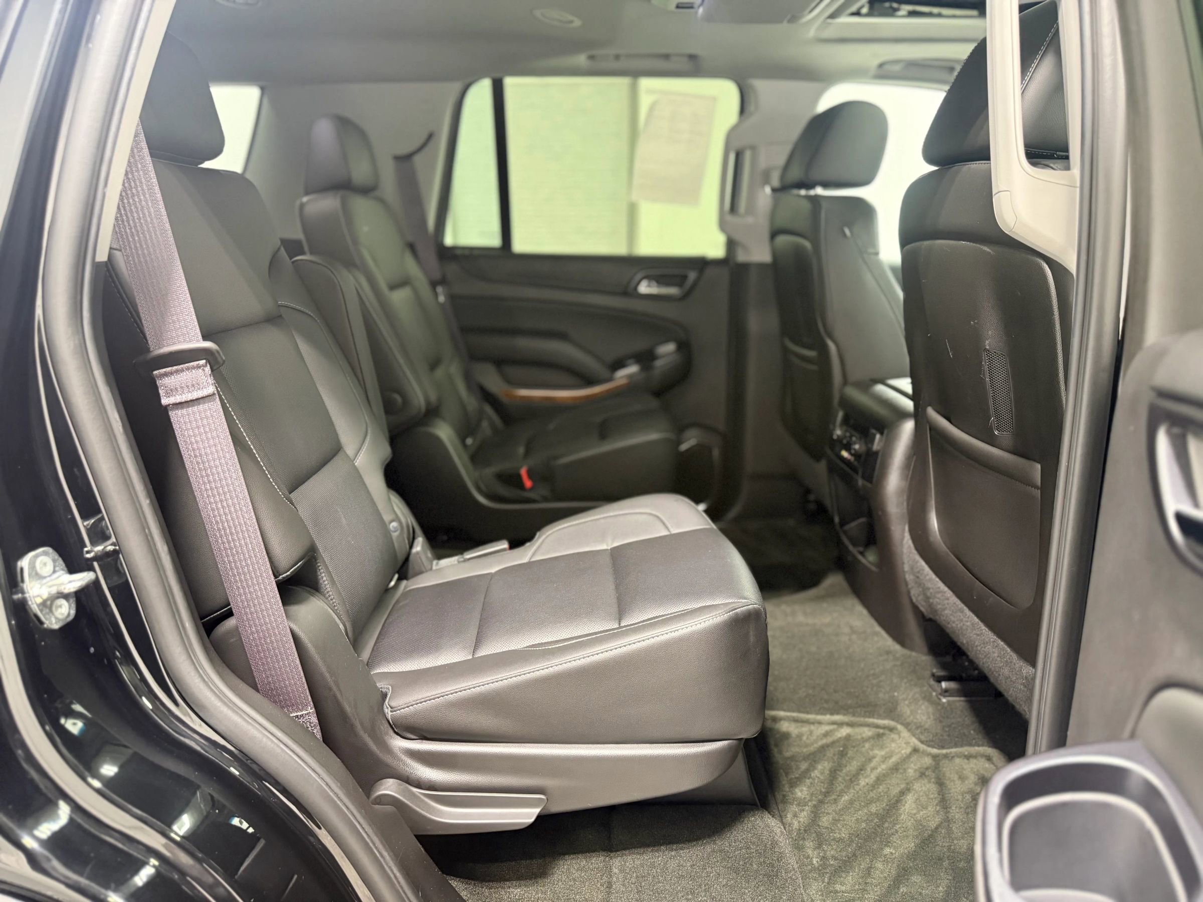 Used 2015 Chevrolet Tahoe LTZ image 30