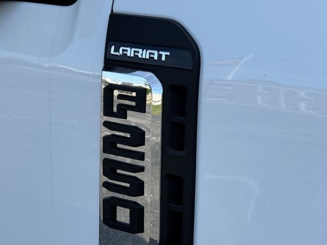 New 2025 Ford F250 Lariat w/ Lariat Ultimate Package image 9