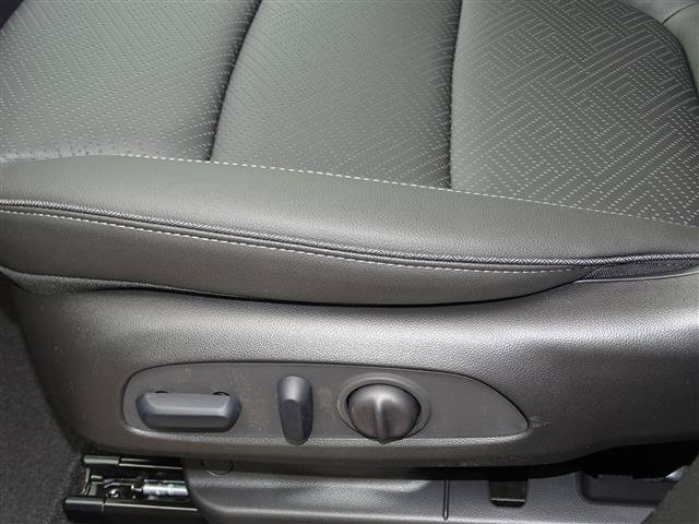 Used 2023 Buick Encore GX Essence w/ Experience Buick Package FWD image 10