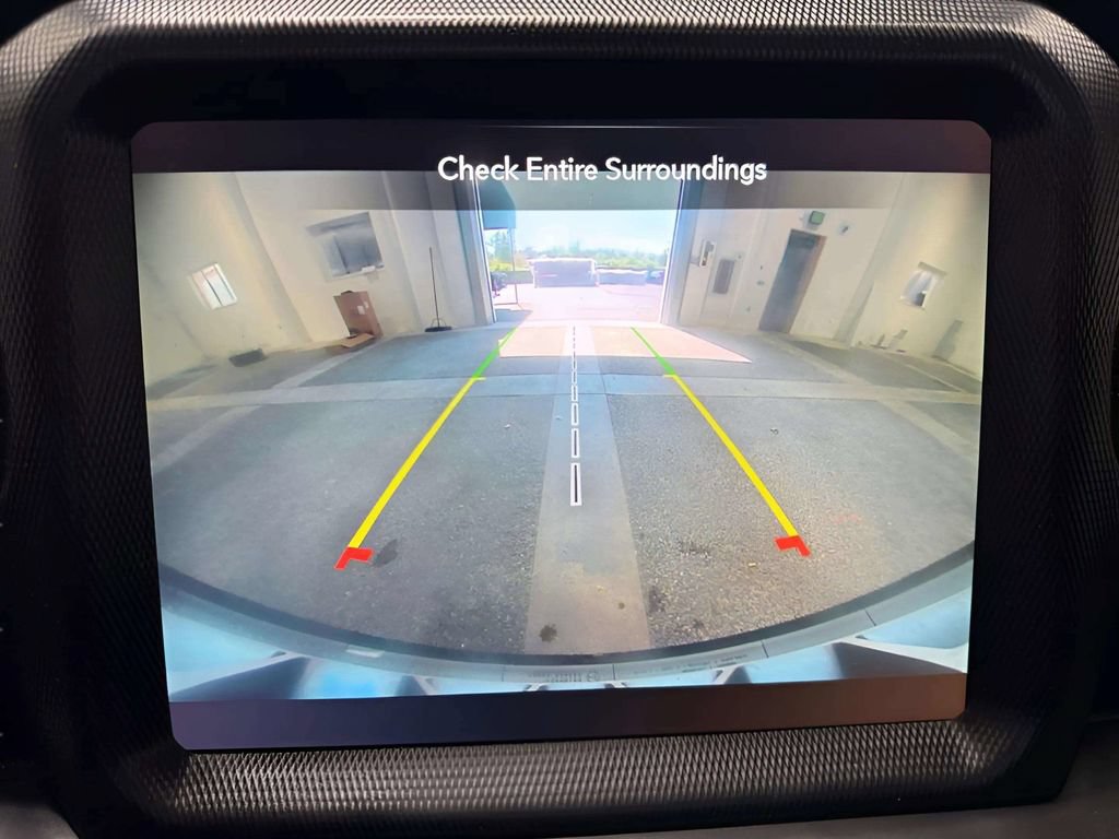 Used 2022 Jeep Wrangler Unlimited Sahara AWD/4WD image 22