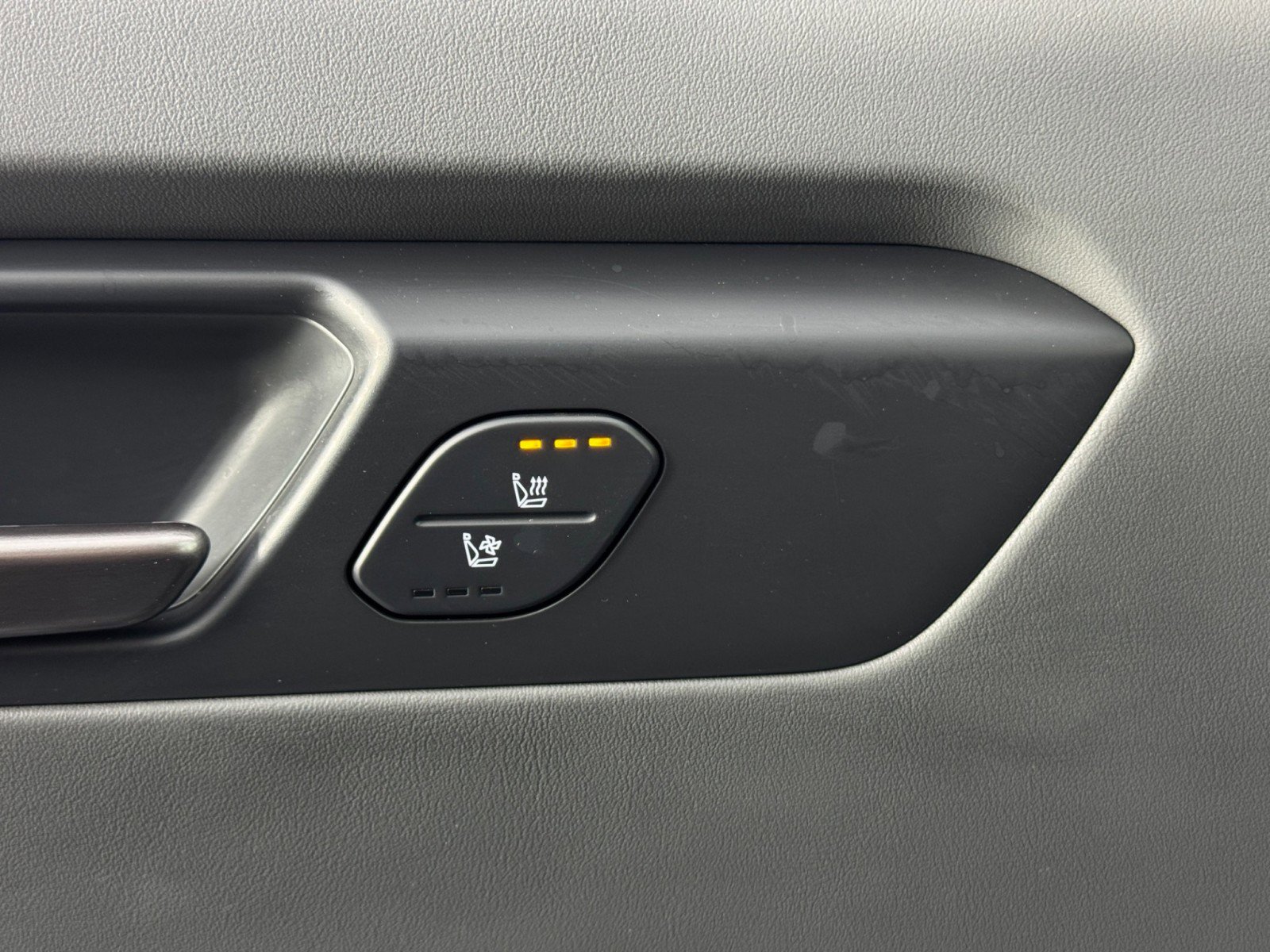 Used 2024 Kia EV9 Light Long Range image 16