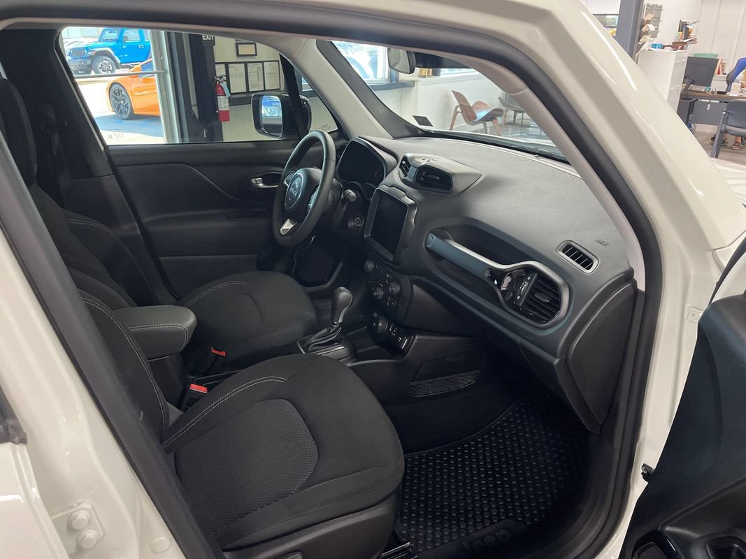 Used 2023 Jeep Renegade Altitude w/ Sun/Sound Group AWD/4WD image 49