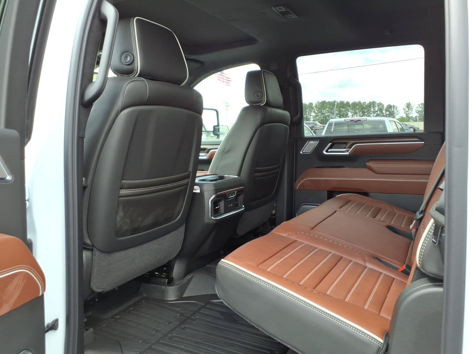 New 2026 GMC Sierra 2500 Denali Ultimate AWD/4WD image 24