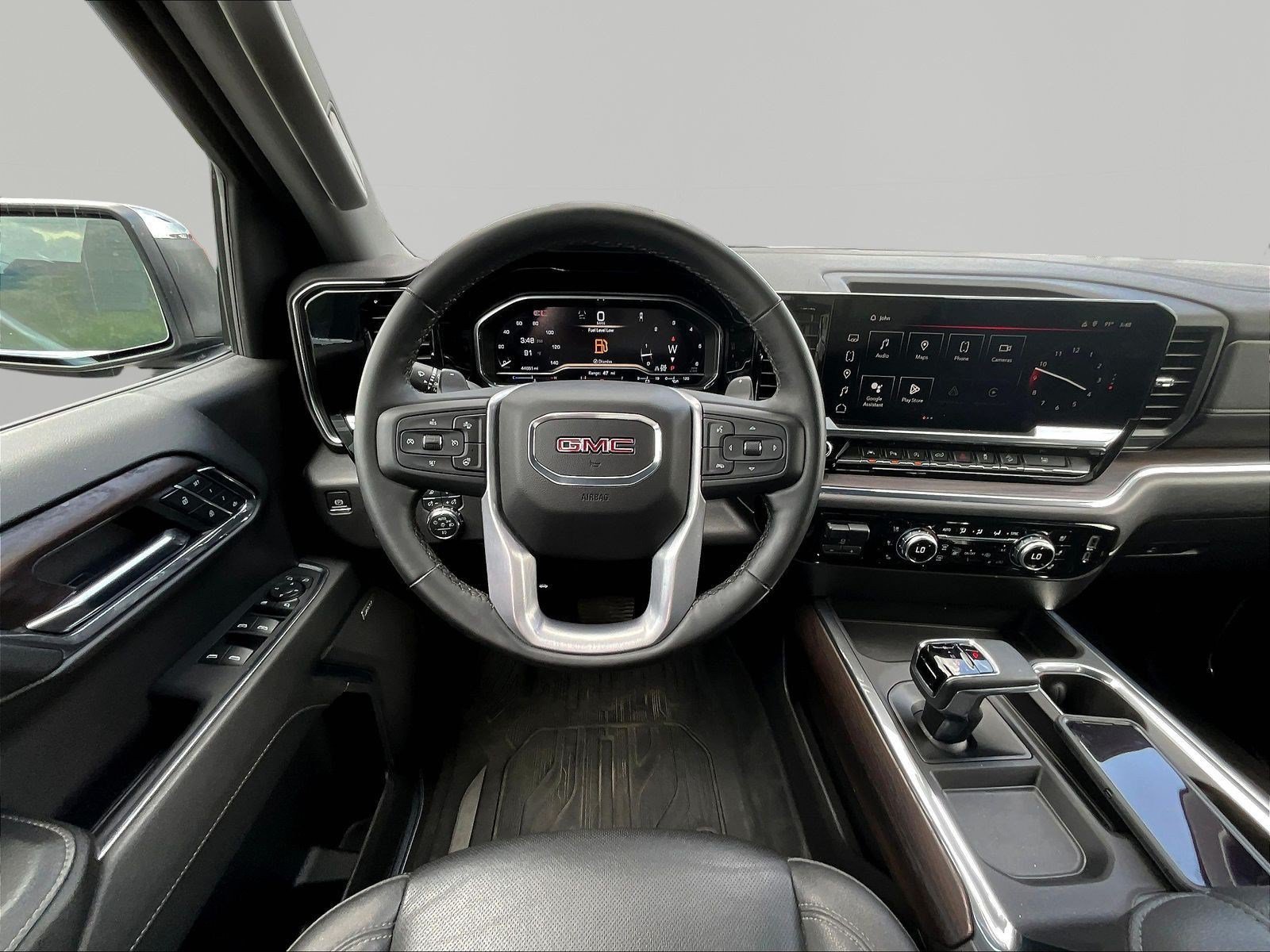 Used 2024 GMC Sierra 1500 SLT w/ SLT Premium Plus Package AWD/4WD image 9