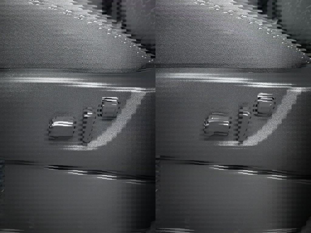 New 2026 Nissan Frontier SV image 12