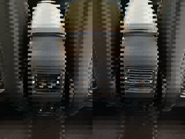 New 2024 Lincoln Corsair AWD w/ Equipment Group 101A image 10