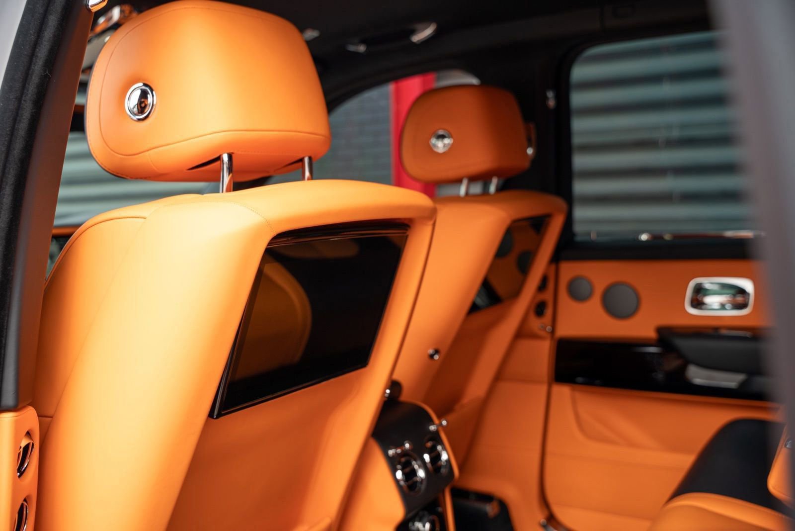 Used 2025 Rolls-Royce Cullinan image 16