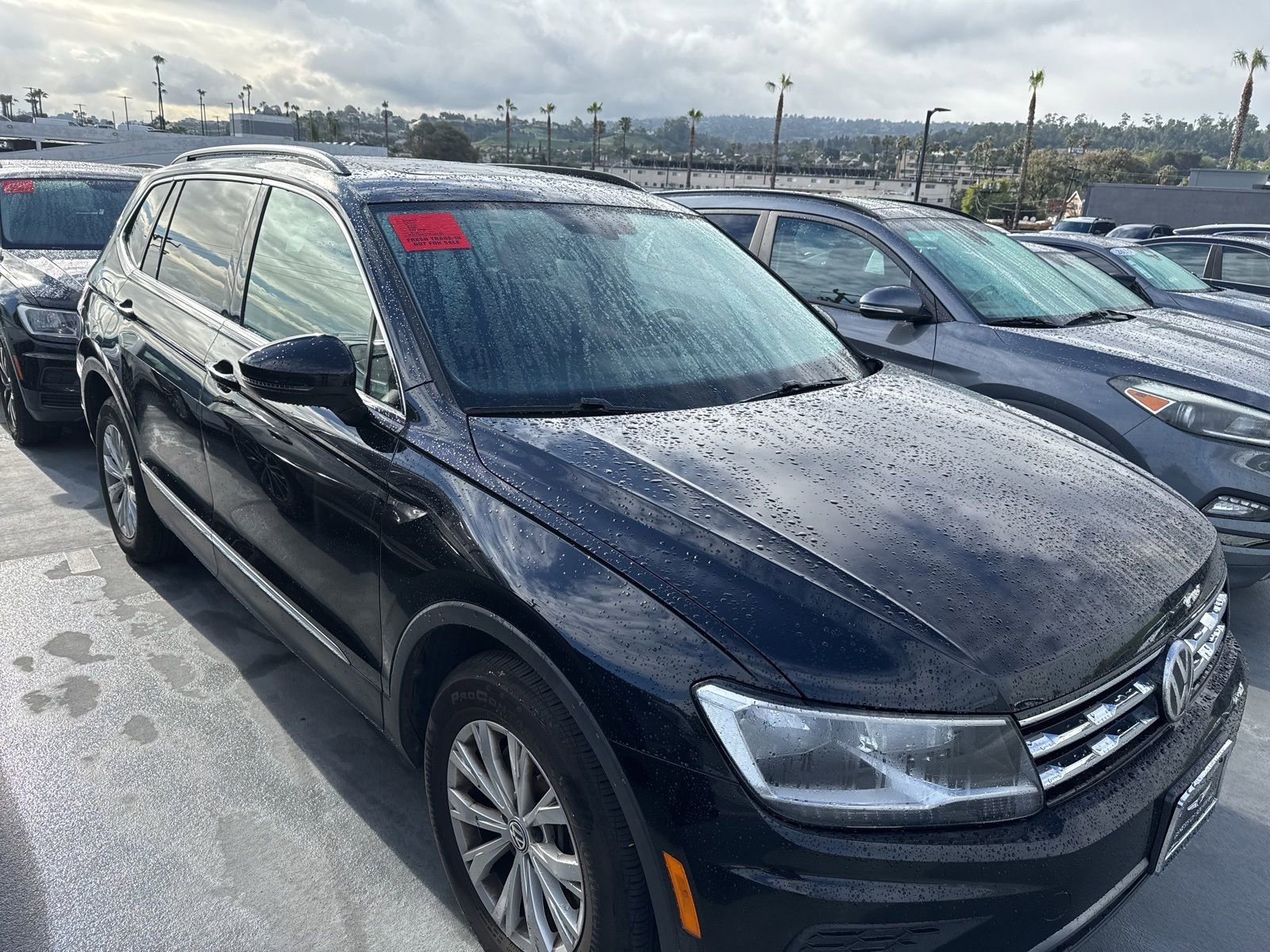Used 2018 Volkswagen Tiguan SE w/ Panoramic Sunroof Package