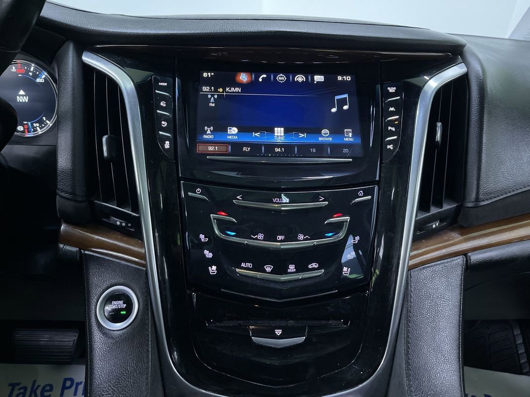 Used 2017 Cadillac Escalade Luxury image 20