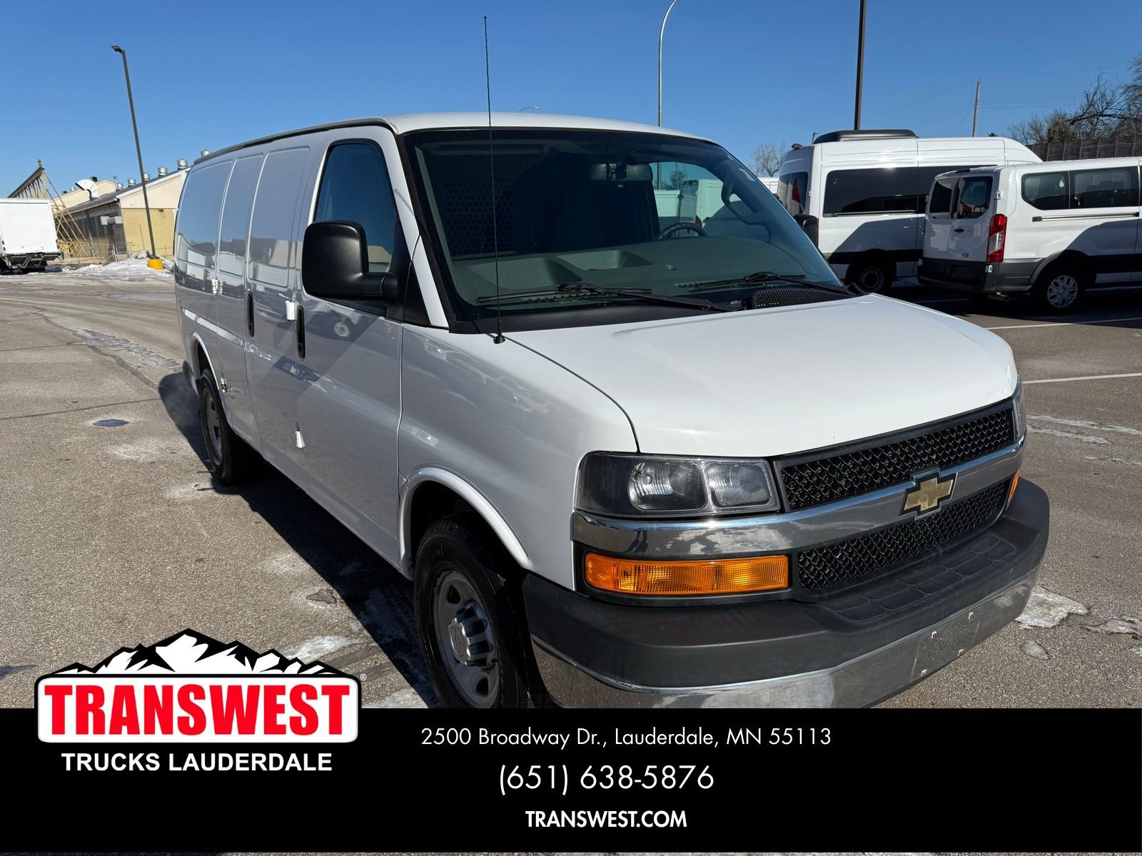 Used 2017 Chevrolet Express 3500 RWD image 16