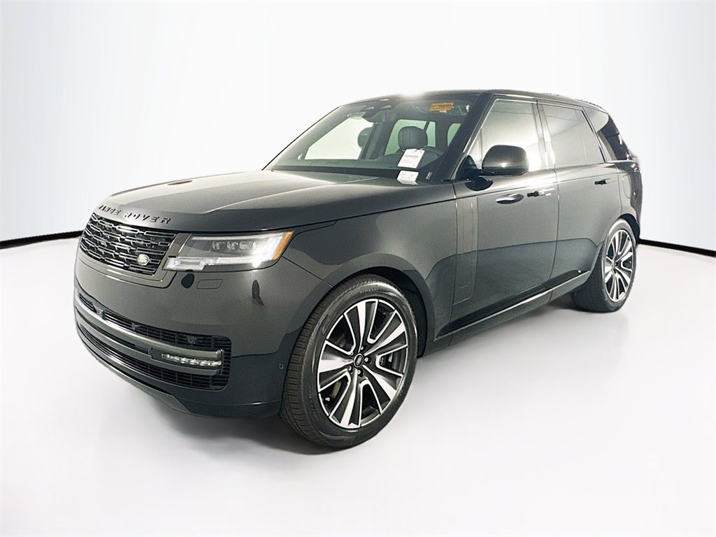 New 2025 Land Rover Range Rover SE