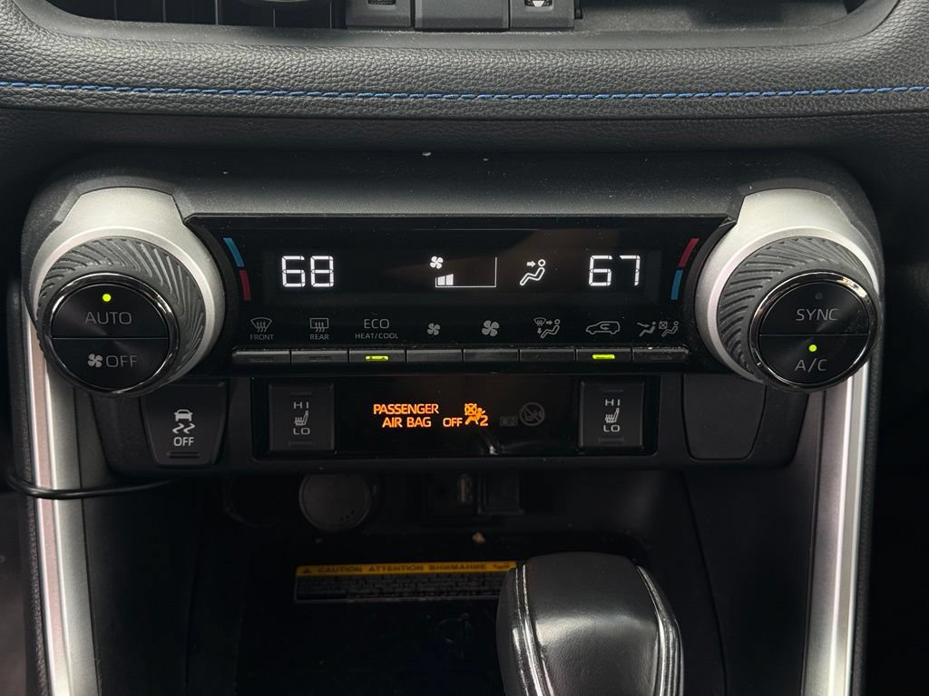 Used 2019 Toyota RAV4 XSE AWD/4WD image 32