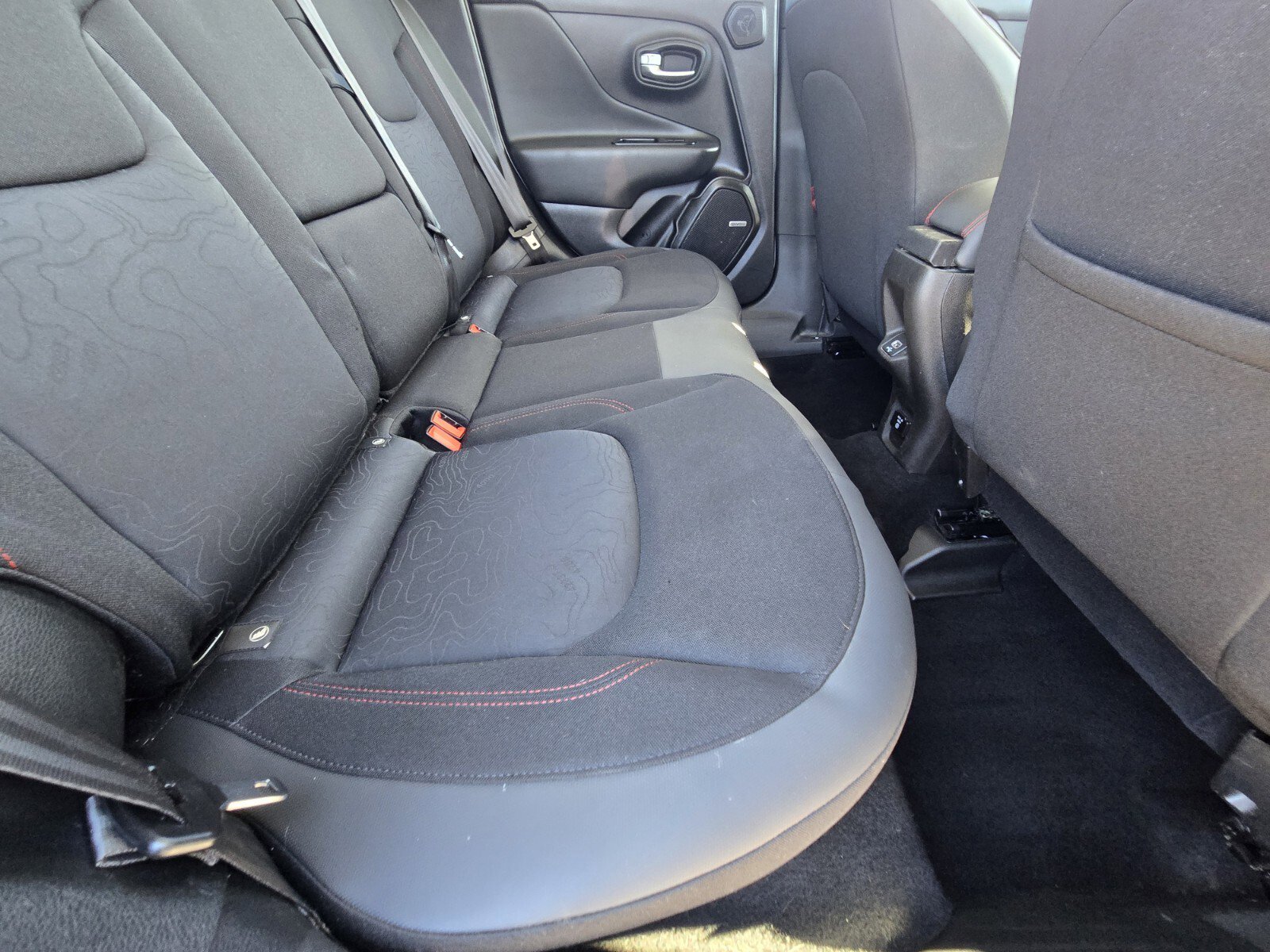 Used 2021 Jeep Renegade Trailhawk w/ Sun & Sound Group image 14