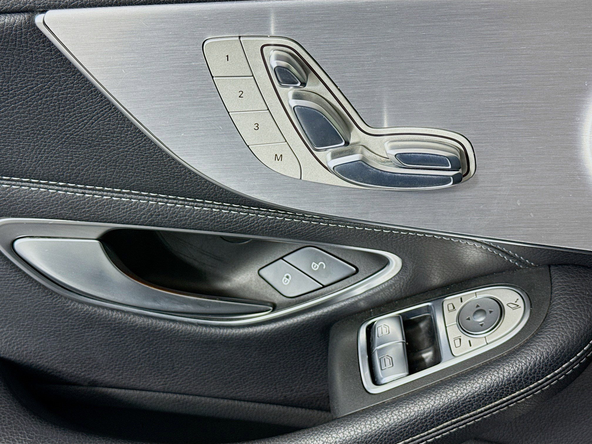 Used 2018 Mercedes-Benz C 300 Coupe image 23