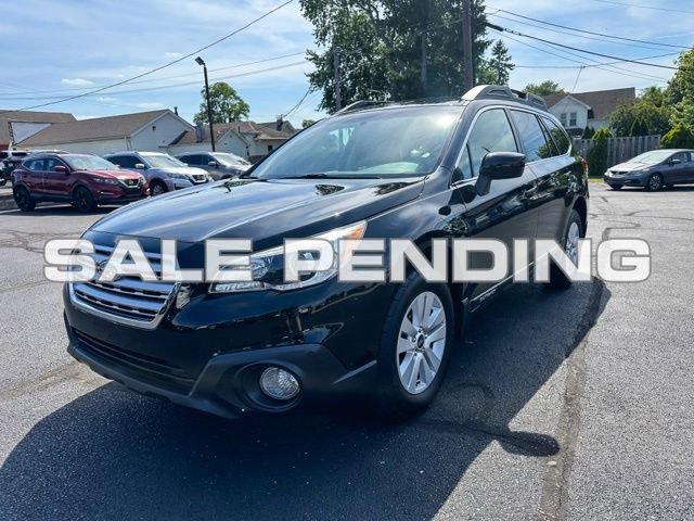Used 2017 Subaru Outback 2.5i Premium AWD/4WD image 3