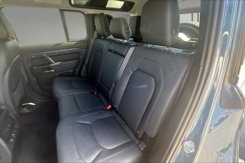 Certified 2025 Land Rover Defender 110 S AWD/4WD image 27