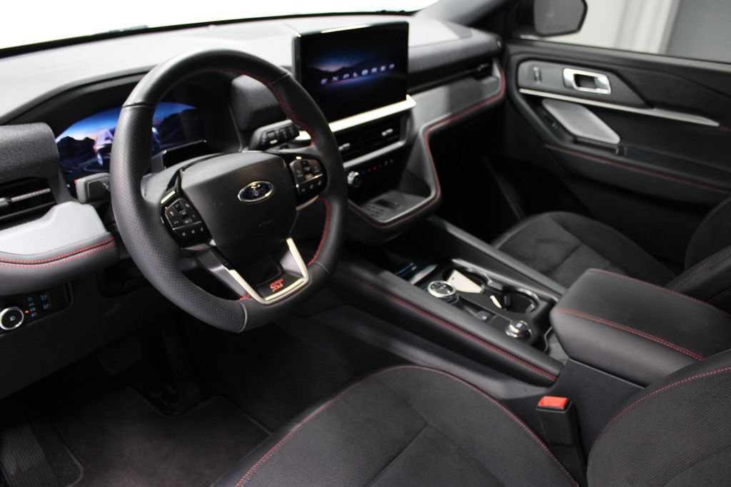 Certified 2025 Ford Explorer ST AWD/4WD image 25