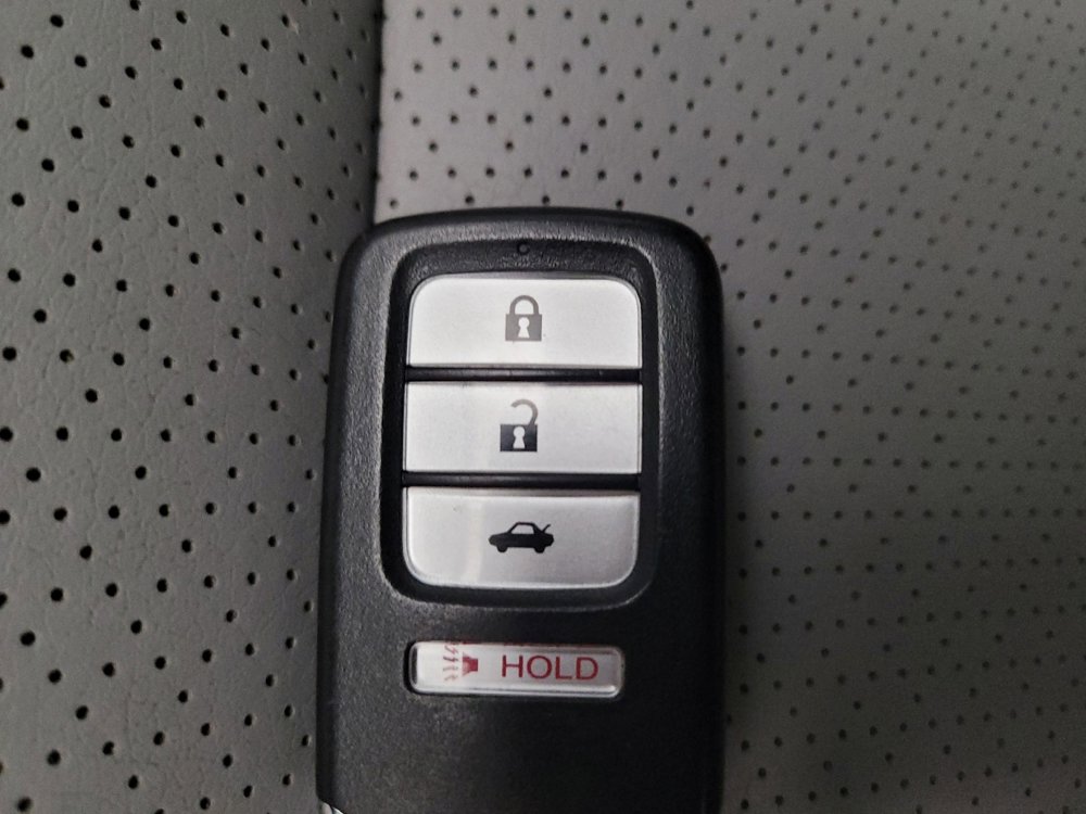Used 2015 Honda Accord EX-L image 32