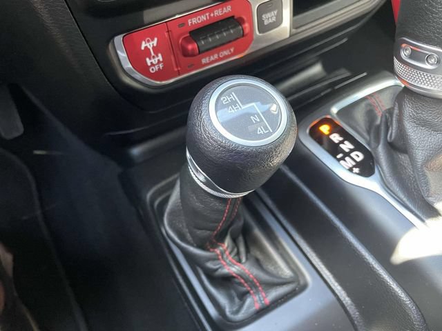 Used 2020 Jeep Wrangler Unlimited Rubicon AWD/4WD image 32