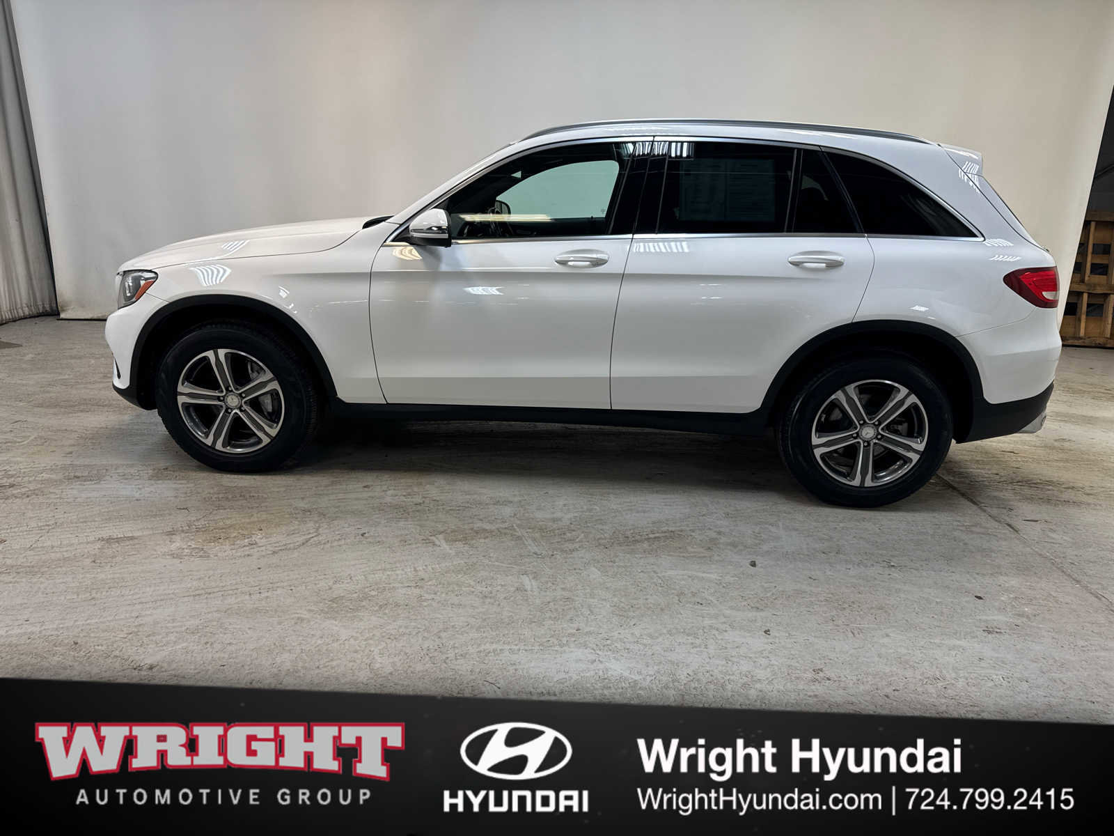 Used 2017 Mercedes-Benz GLC 300 4MATIC image 7