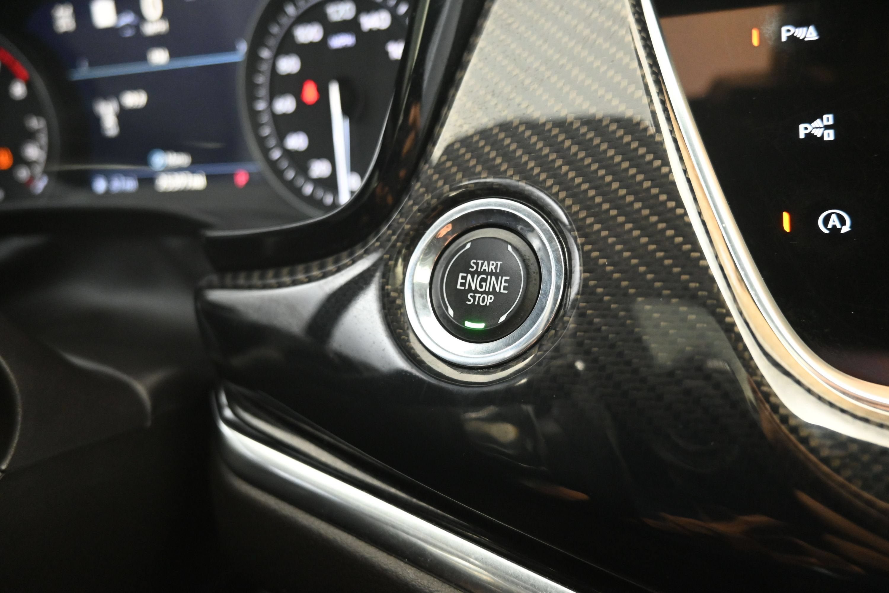 Used 2024 Cadillac XT6 Sport w/ Technology Package AWD/4WD image 18