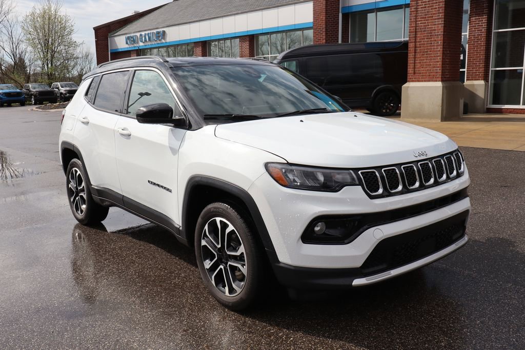 Used 2024 Jeep Compass Limited image 4
