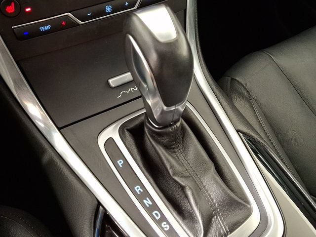 Used 2017 Ford Edge Titanium w/ Technology Package AWD/4WD image 16