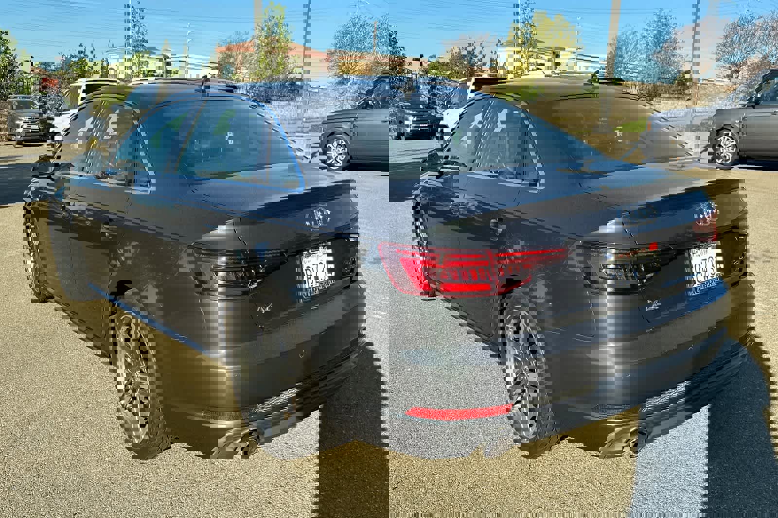 Used 2018 Audi A4 2.0T Premium Plus image 4