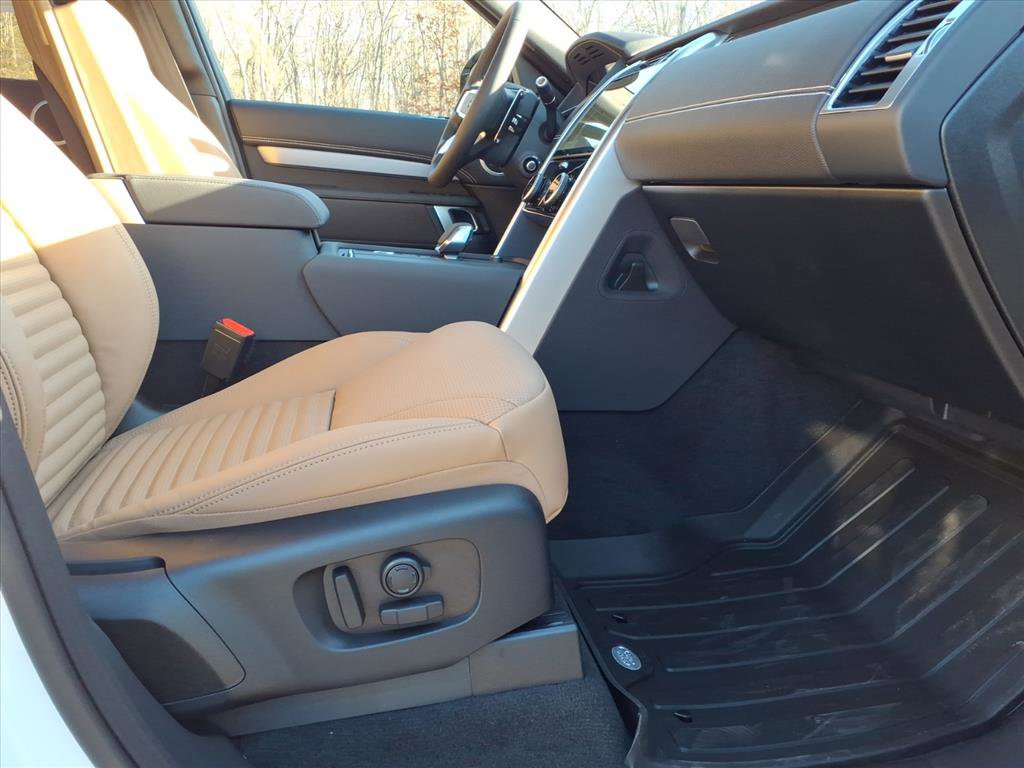 New 2026 Land Rover Discovery Limited Edition AWD/4WD image 3