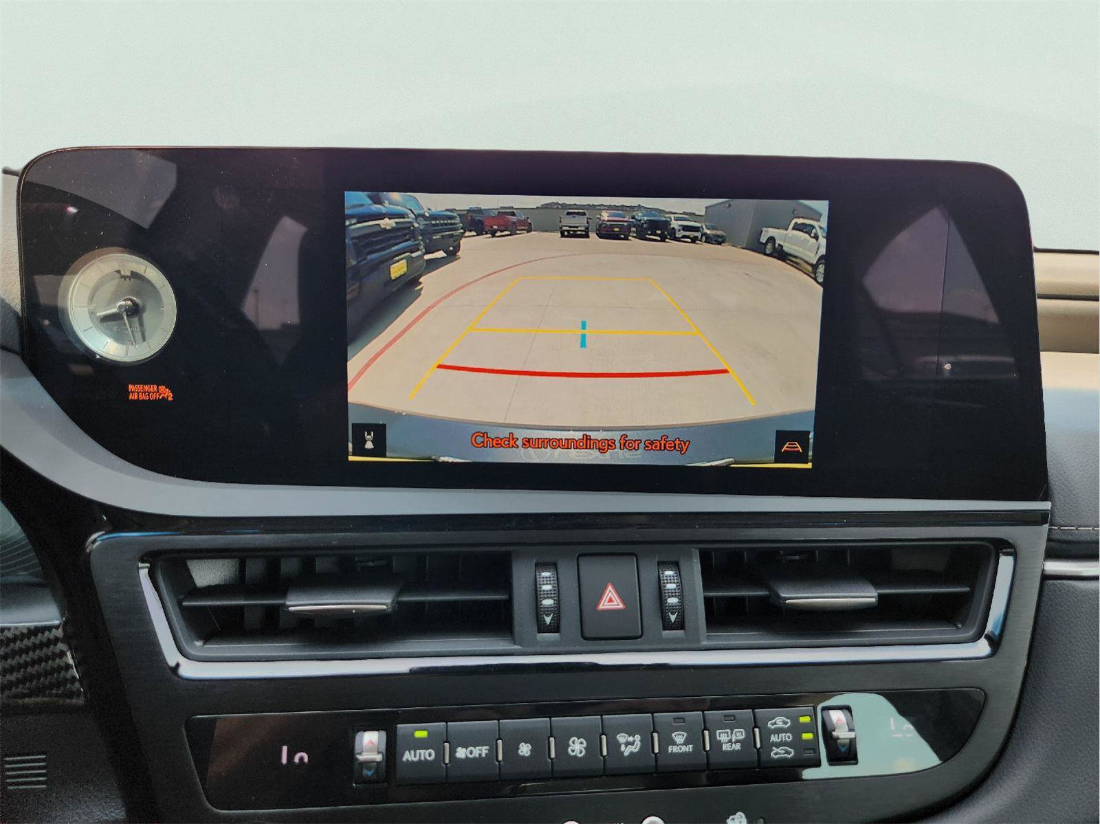 Used 2025 Lexus ES 350 w/ Premium Package FWD image 16