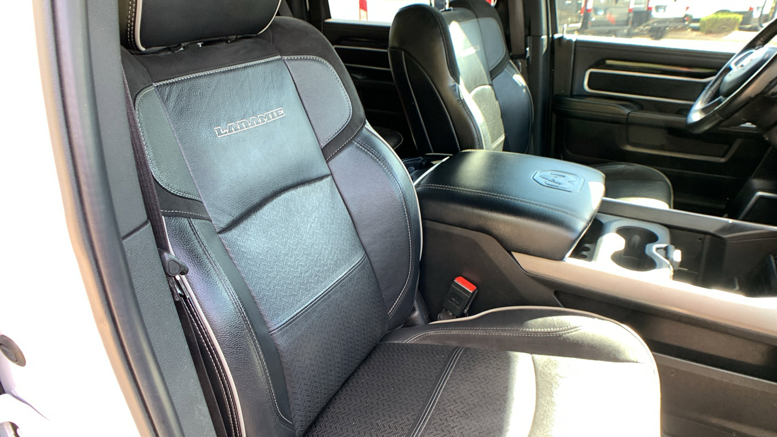 Used 2020 RAM 2500 Laramie AWD/4WD image 31