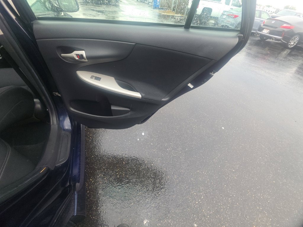 Used 2013 Toyota Corolla S FWD image 26