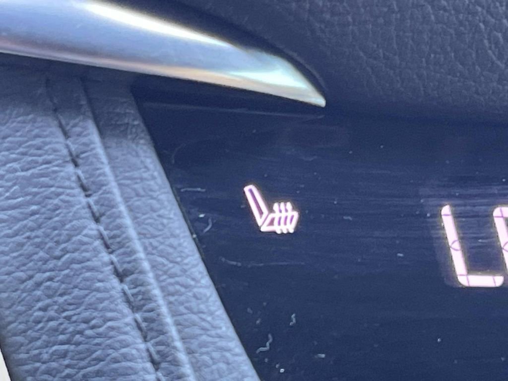 Used 2017 Cadillac XT5 Luxury image 38