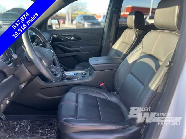 Used 2023 Chevrolet Traverse RS w/ LPO, Floor Liner Package image 10
