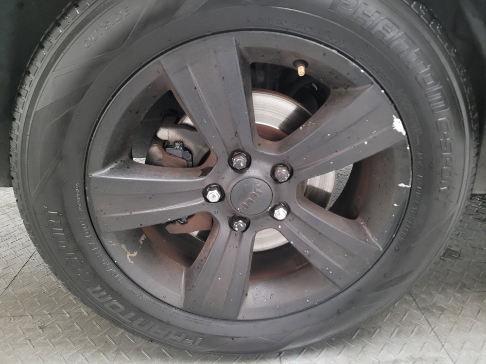 Used 2017 Jeep Patriot Latitude FWD image 31