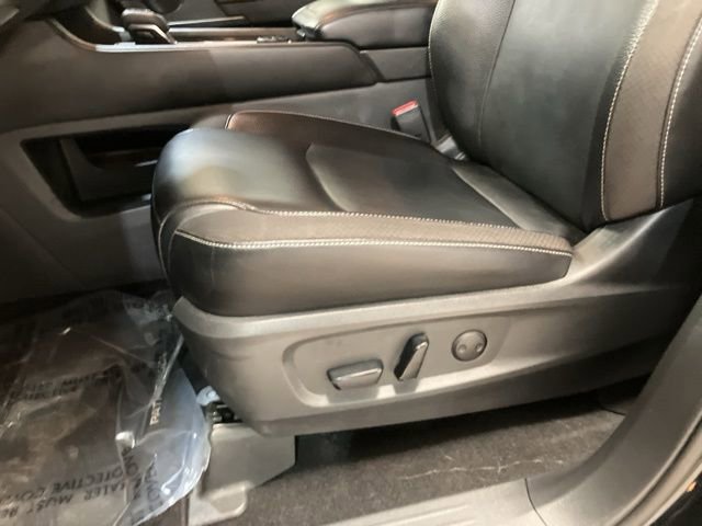 Used 2022 Nissan Pathfinder SL w/ SL Black Package image 18