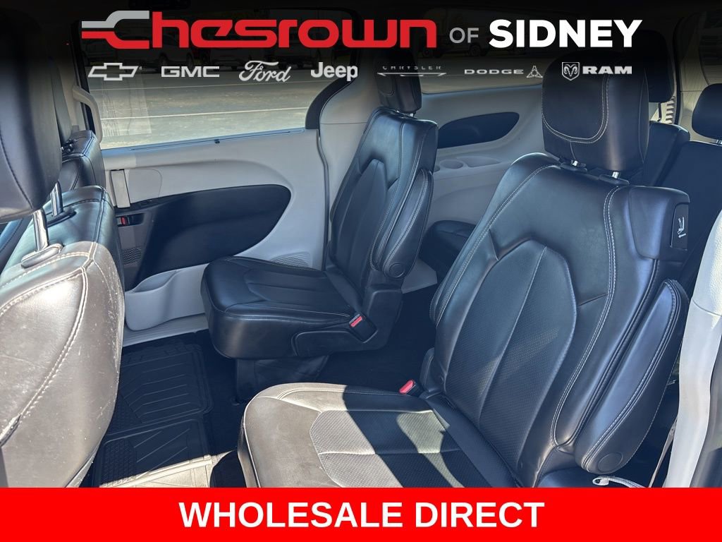 Used 2020 Chrysler Voyager Lxi FWD image 28