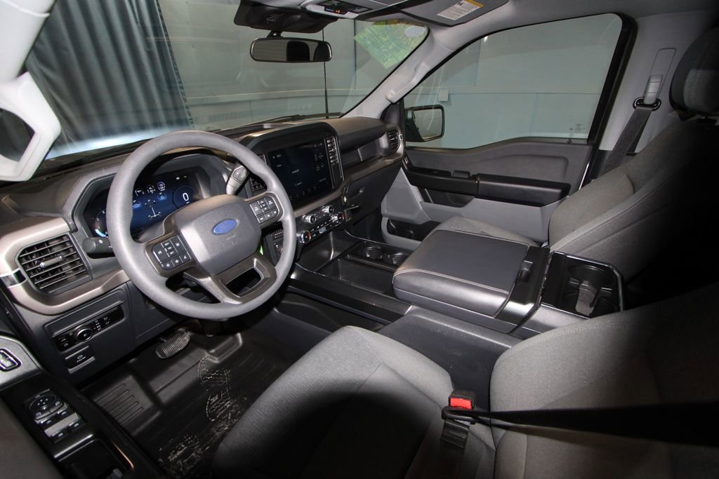 Used 2025 Ford F150 XL w/ Equipment Group 104A Hybrid image 2