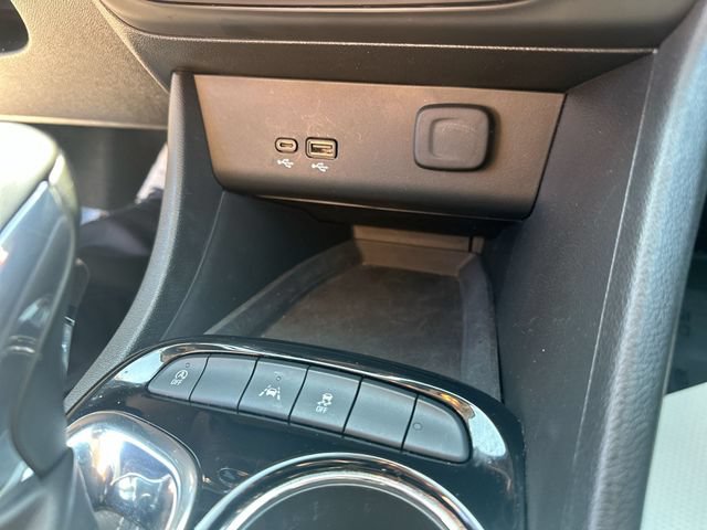 Used 2025 Buick Encore GX Preferred FWD image 39