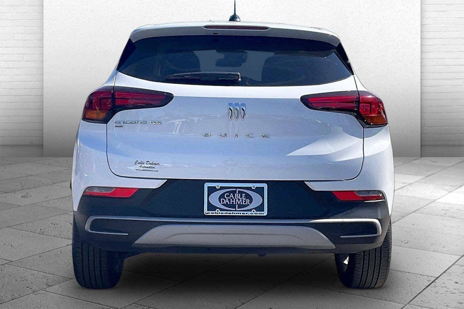 Used 2025 Buick Encore GX Preferred AWD/4WD image 3