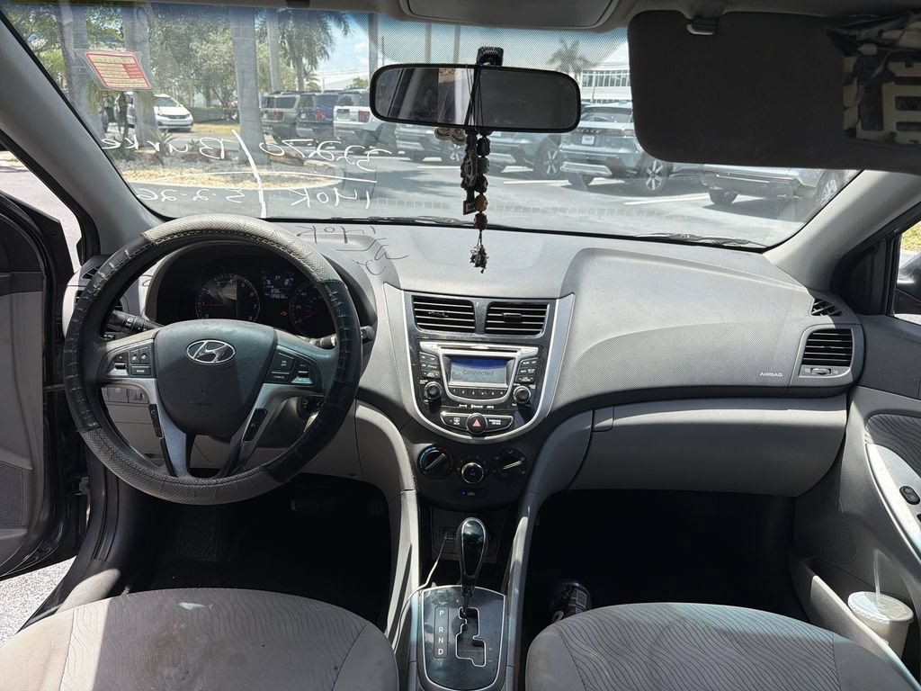 Used 2012 Hyundai Accent GLS w/ Premium Pkg 3 FWD image 10
