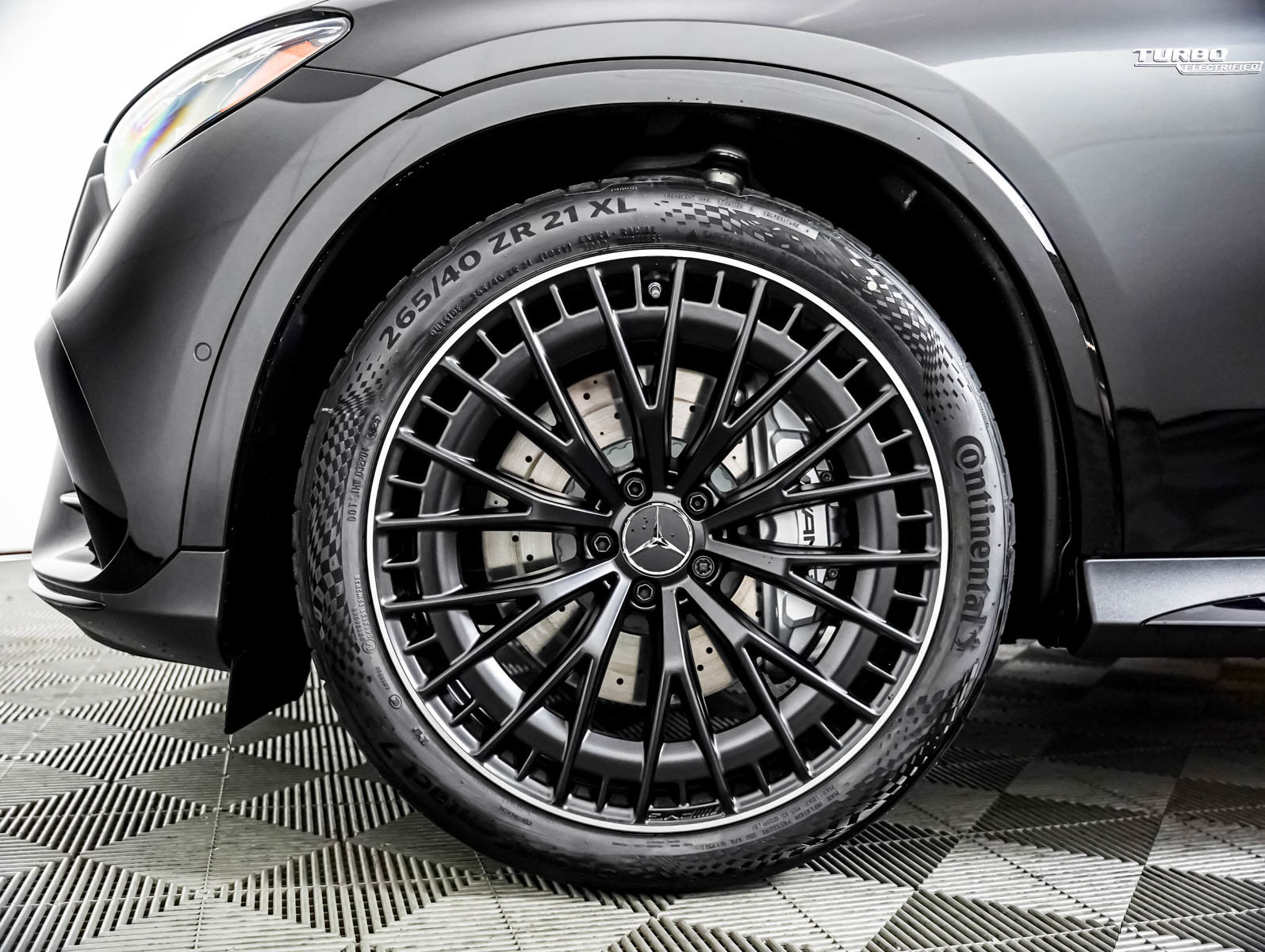 New 2026 Mercedes-Benz GLC 43 AMG 4MATIC image 4