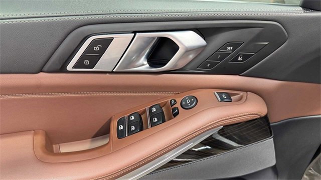 Used 2026 BMW X5 sDrive40i image 14