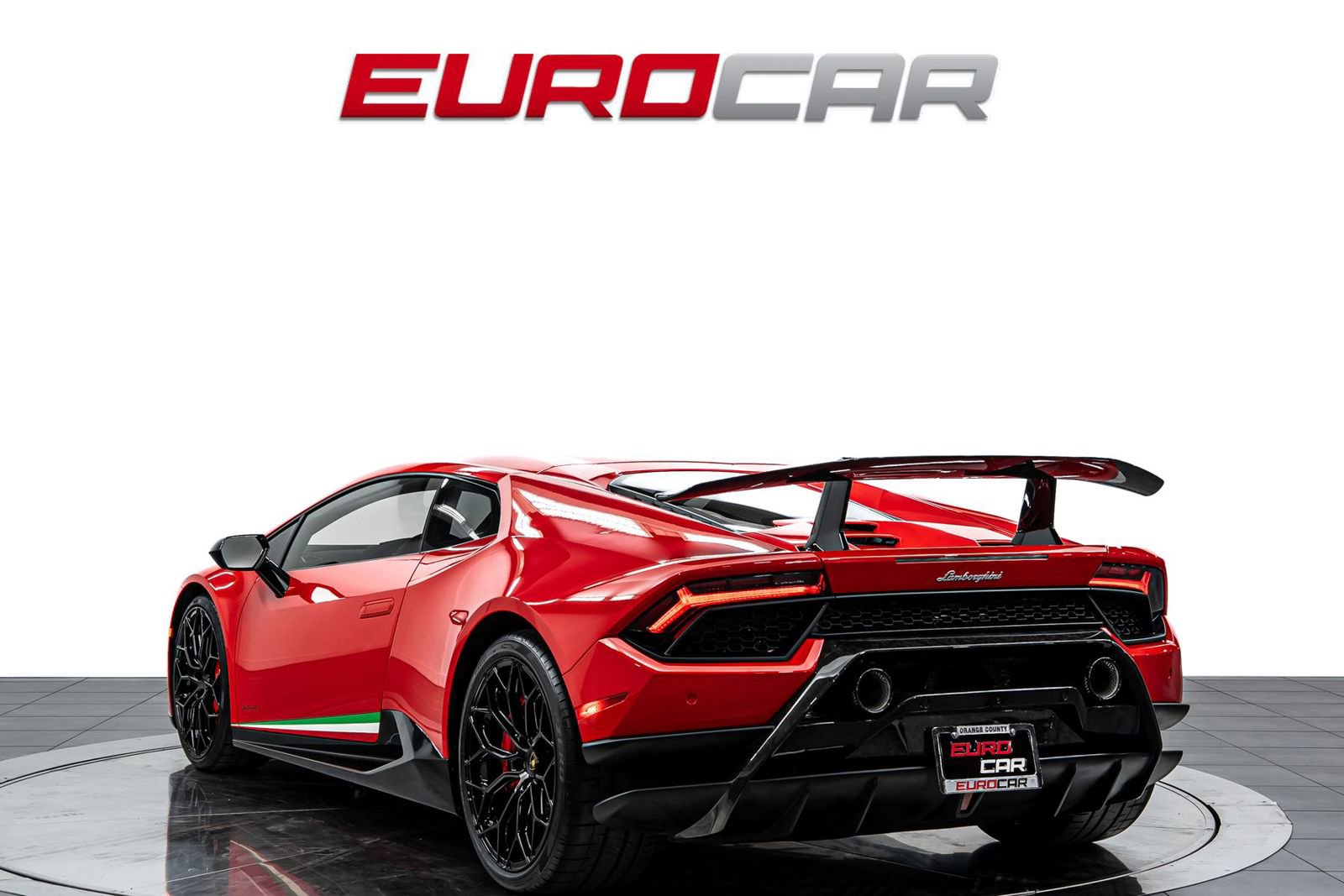 Used 2018 Lamborghini Huracan Performante image 3