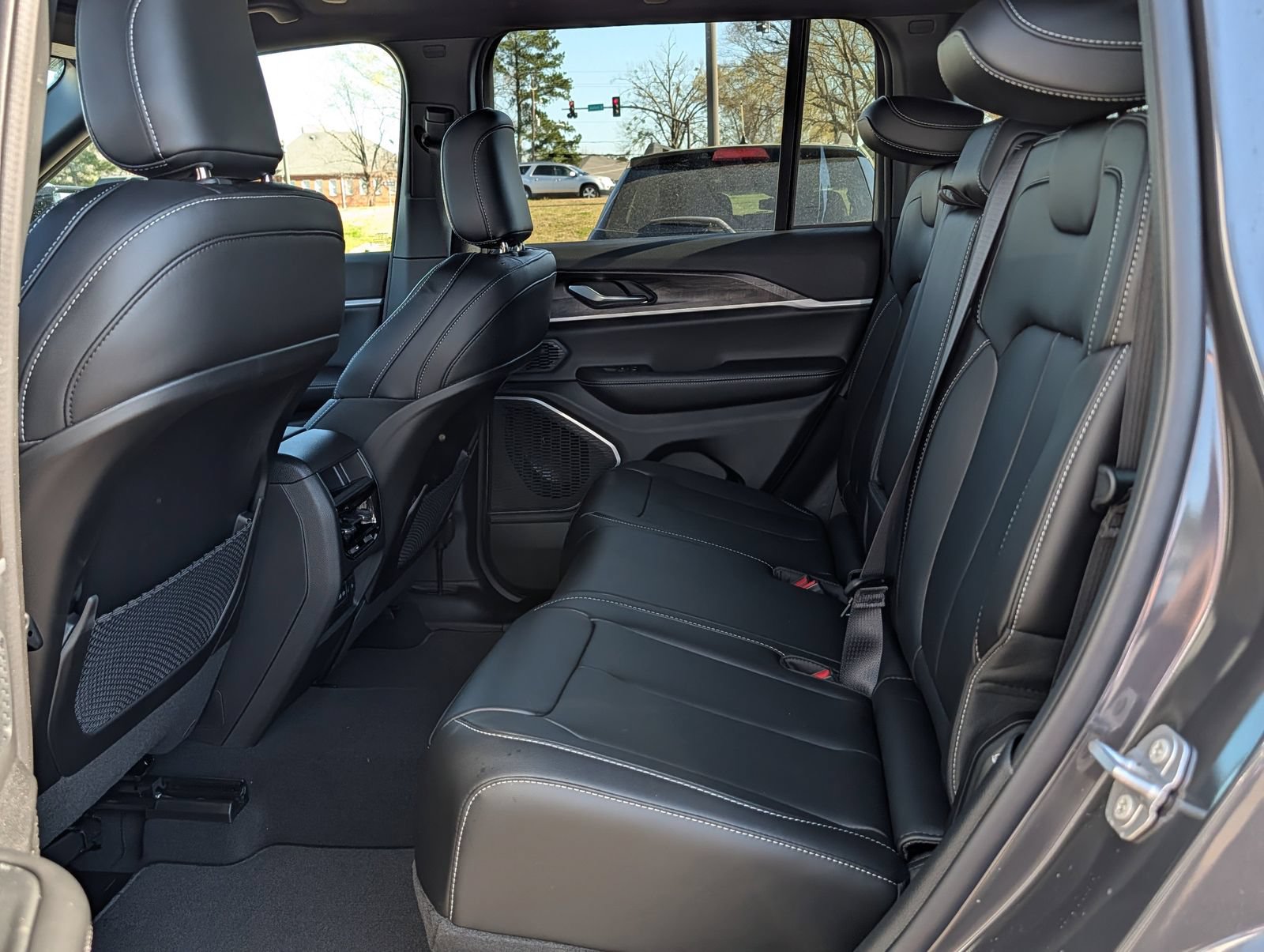 New 2026 Jeep Grand Cherokee Limited AWD/4WD image 23